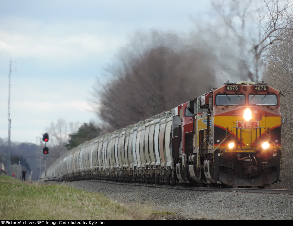 KCS 4676 on 68N